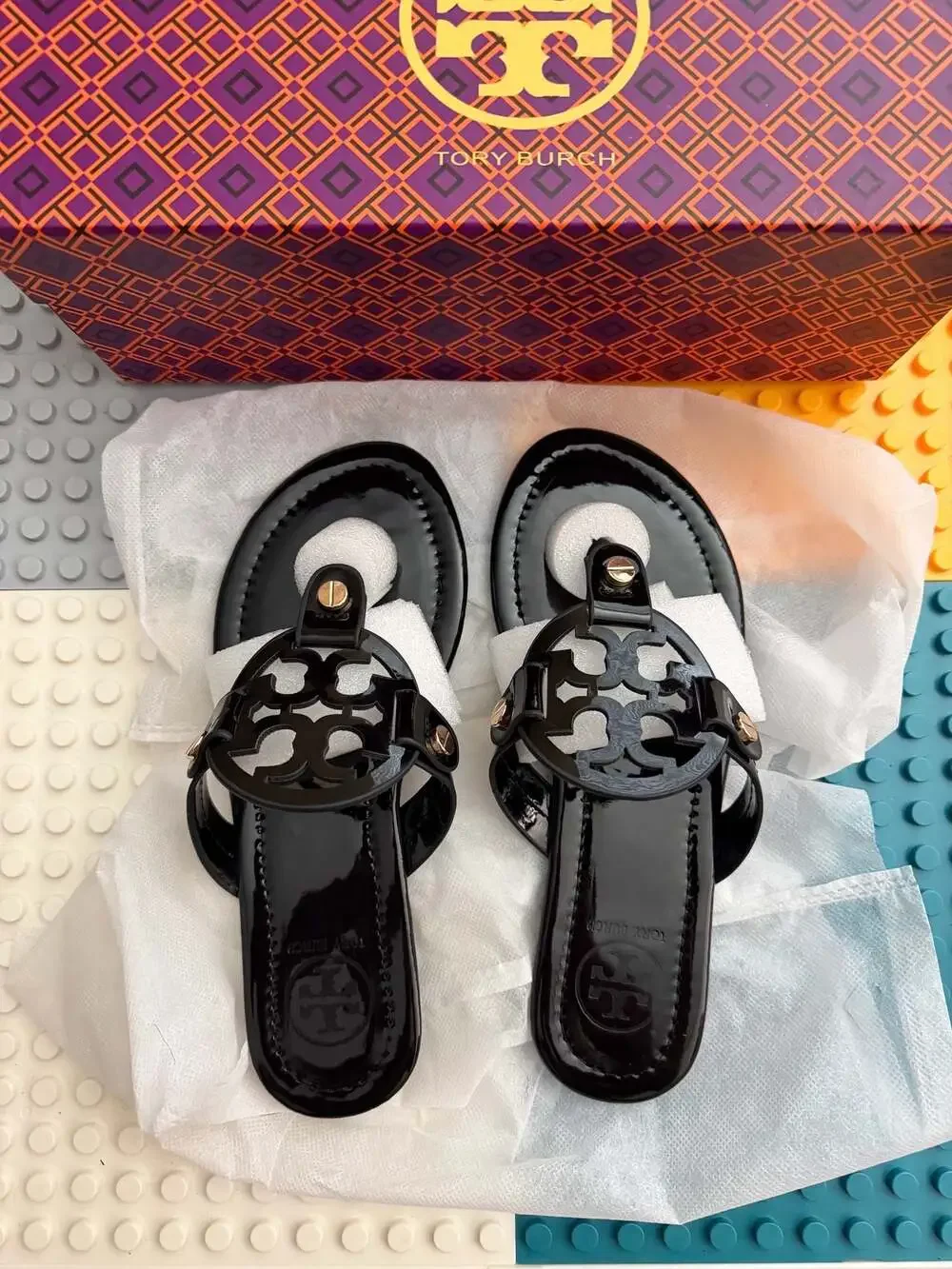 Tory Burch Miller Patent Leather Thong Sandals in Black